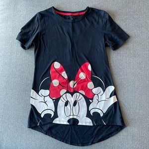Disney Parks Minnie Mouse shirt for girls. Size XL (14-16).